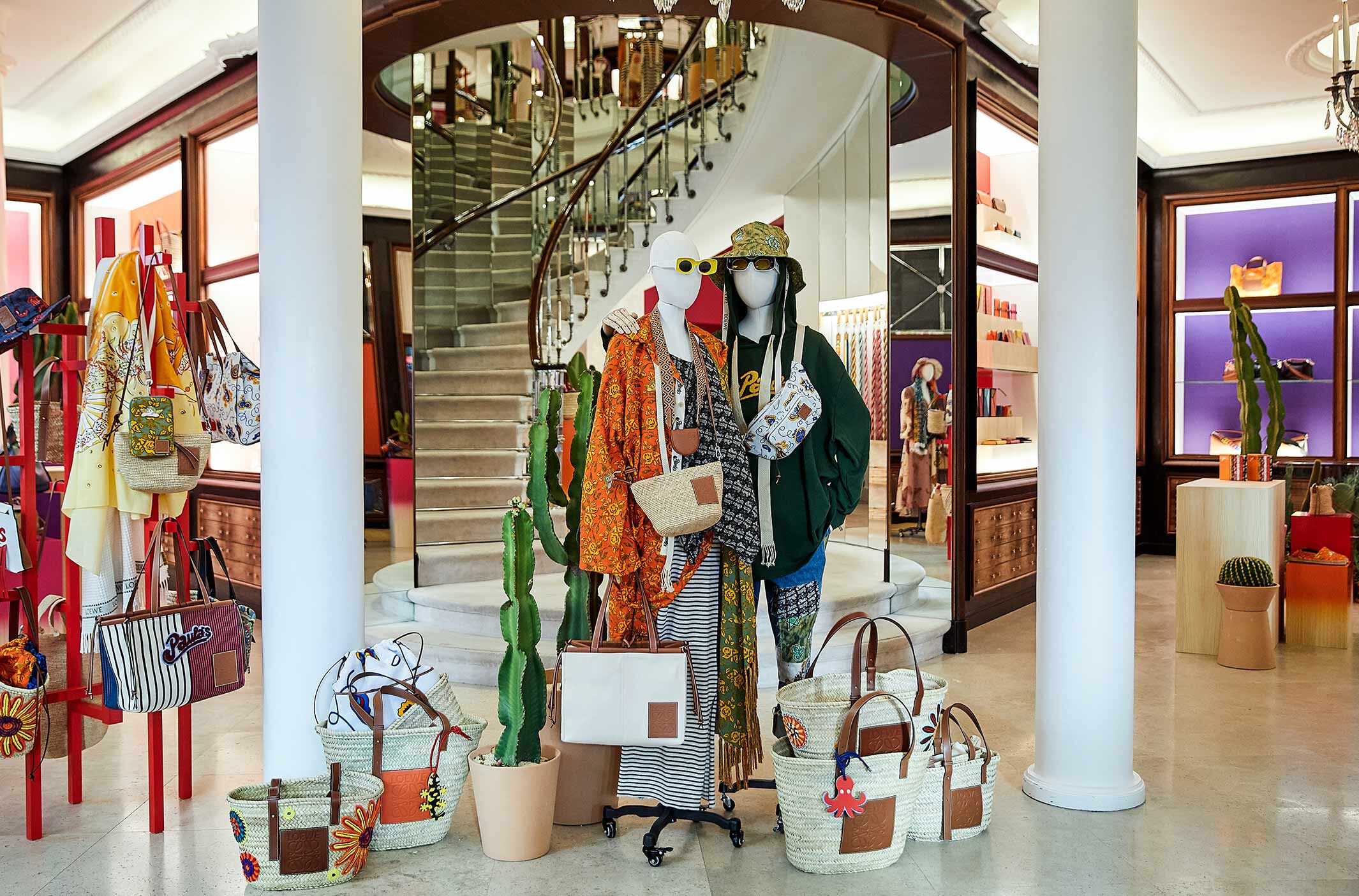 Gran V a Summer Shop LOEWE LOEWE